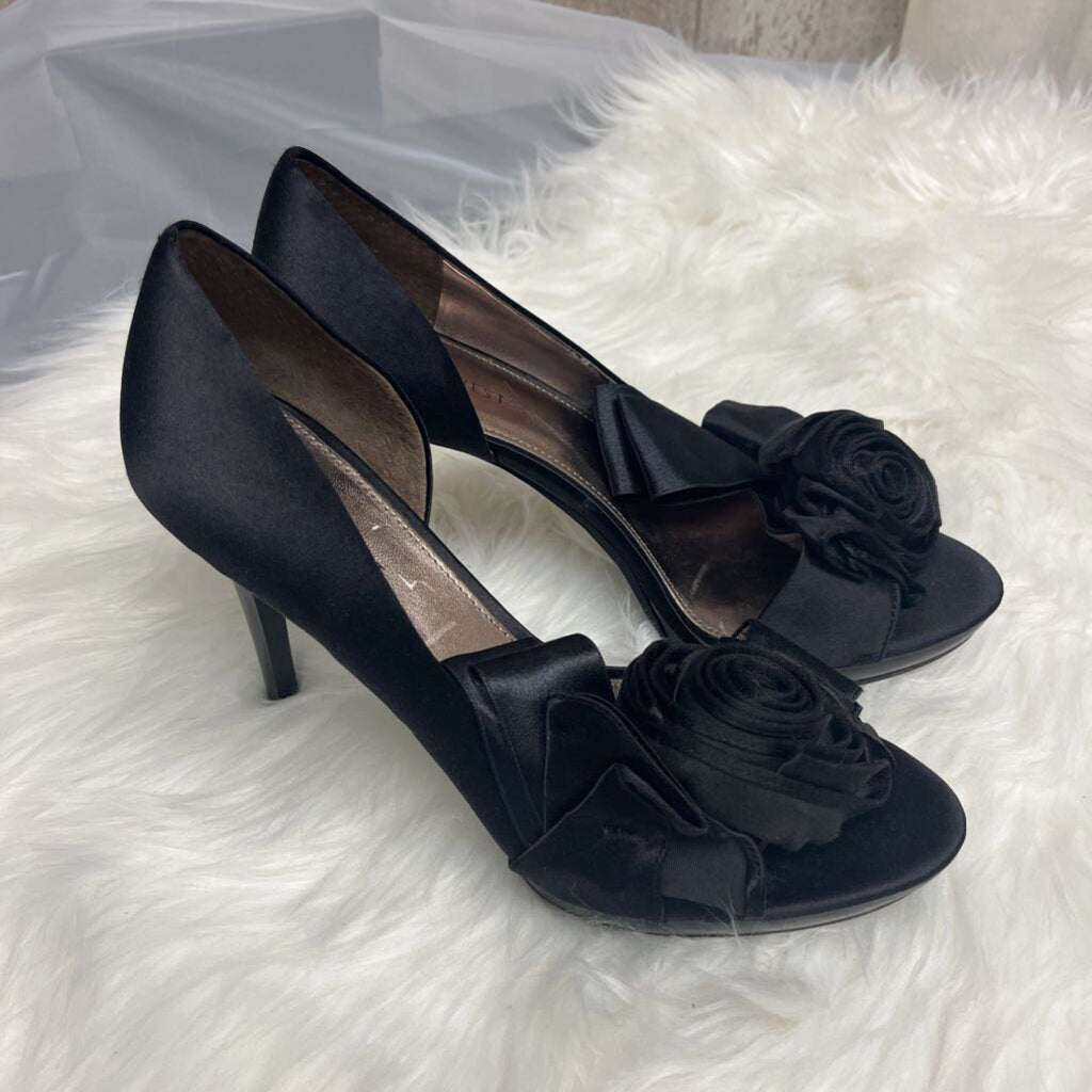 Madden Girl Nude Patten Leather Peep Toe