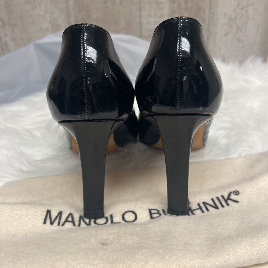 Manolo Blahnik Black Patten Leather Pumps
