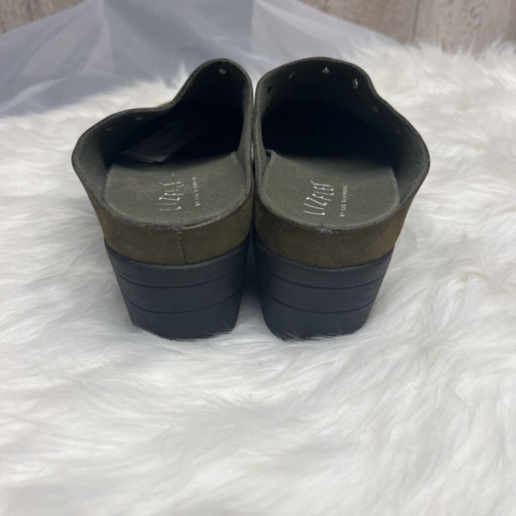 Liz Claiborne Green Suede Mules