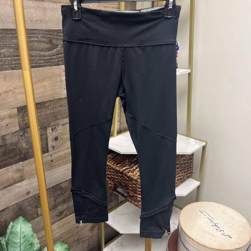 Lululemon Black Capri Legging w/Ruffle Detail