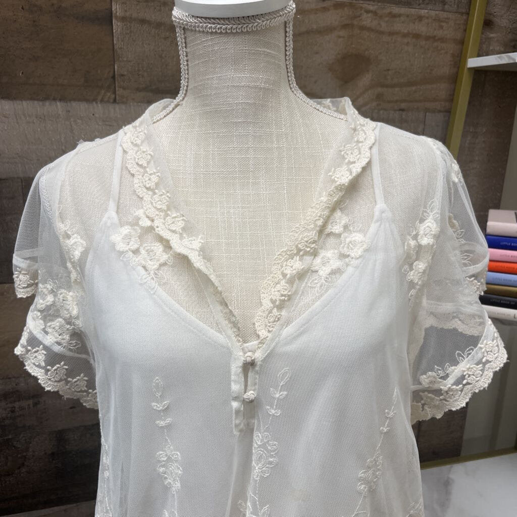 Anthro Ivory Short Sleeve V-Neck Lace Blouse & Camisole
