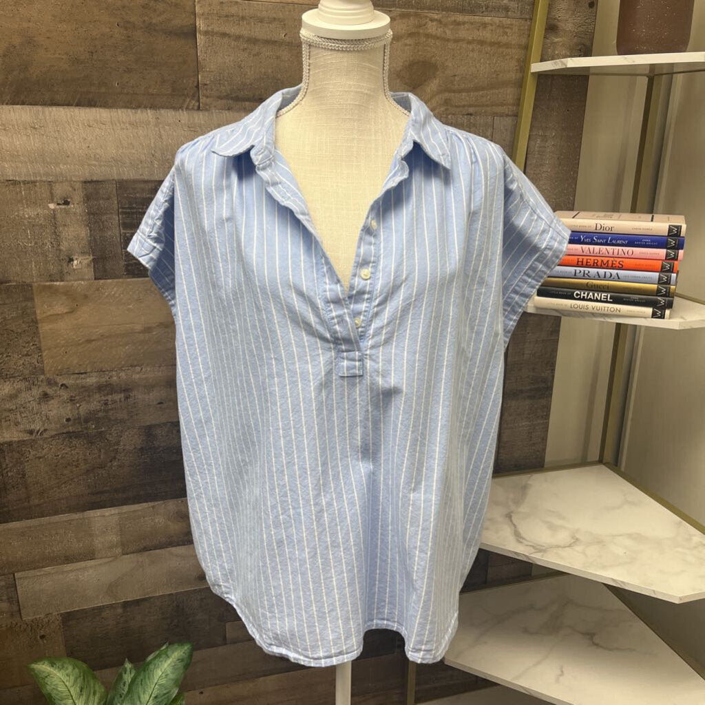 Ann Taylor Short Sleeve White & Blue Striped Button Up Shirt