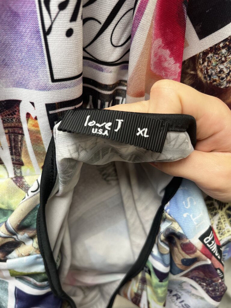 Love J USA Paris Graphic Tee