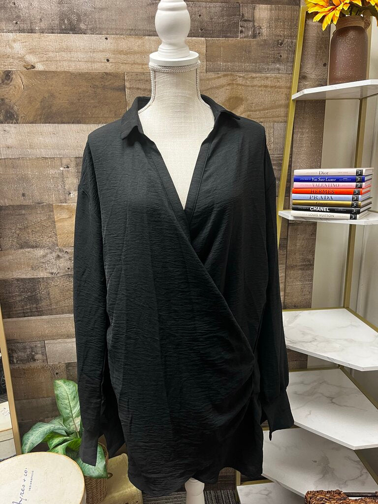 NWT Pretty Little Thing Black Woven Plunge Bell Cuff Shirt Dress